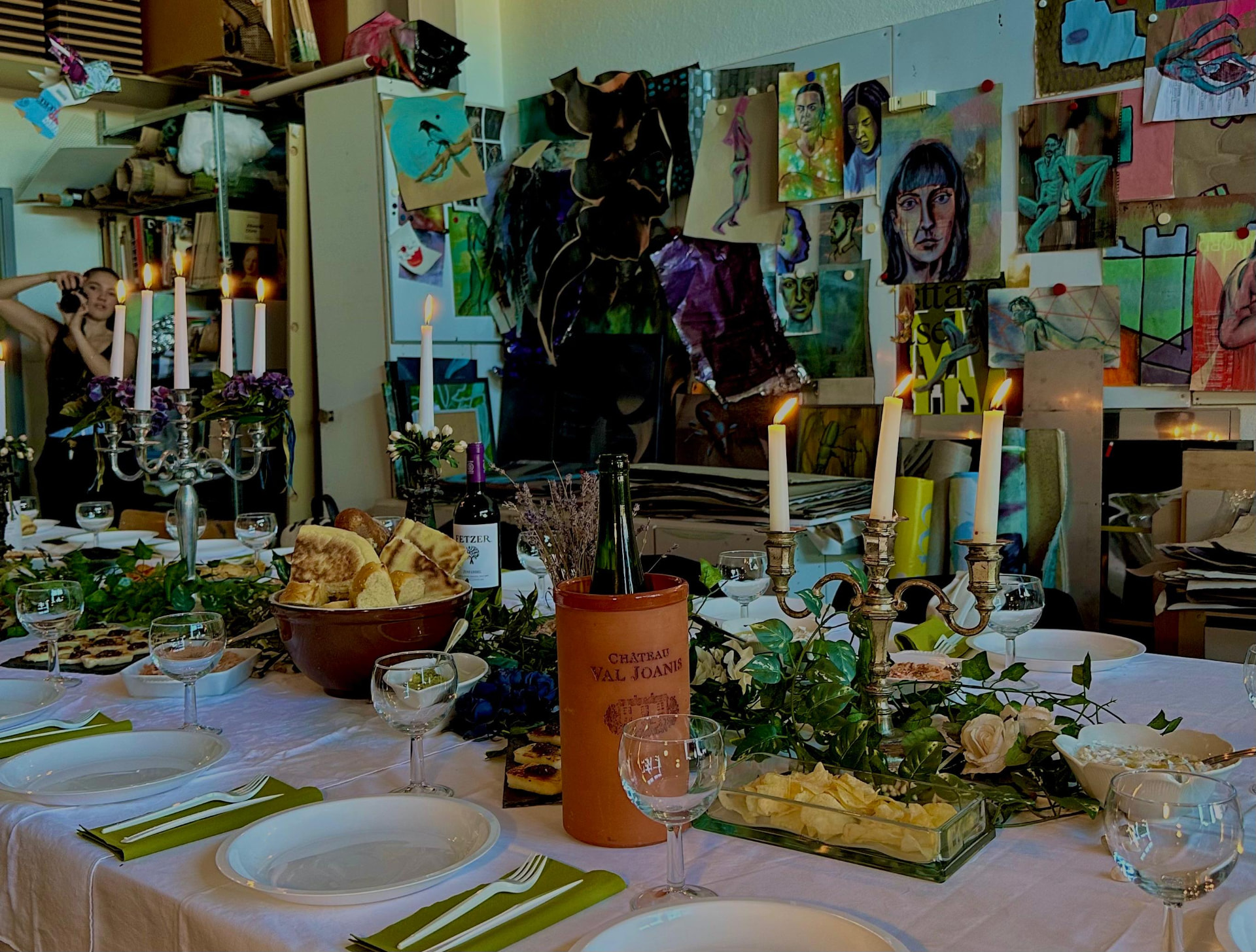 ARTIST MEETING